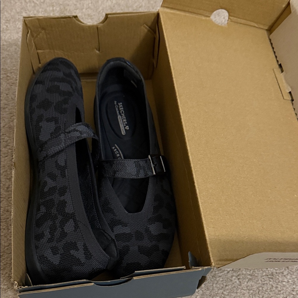Sketchers Cleo